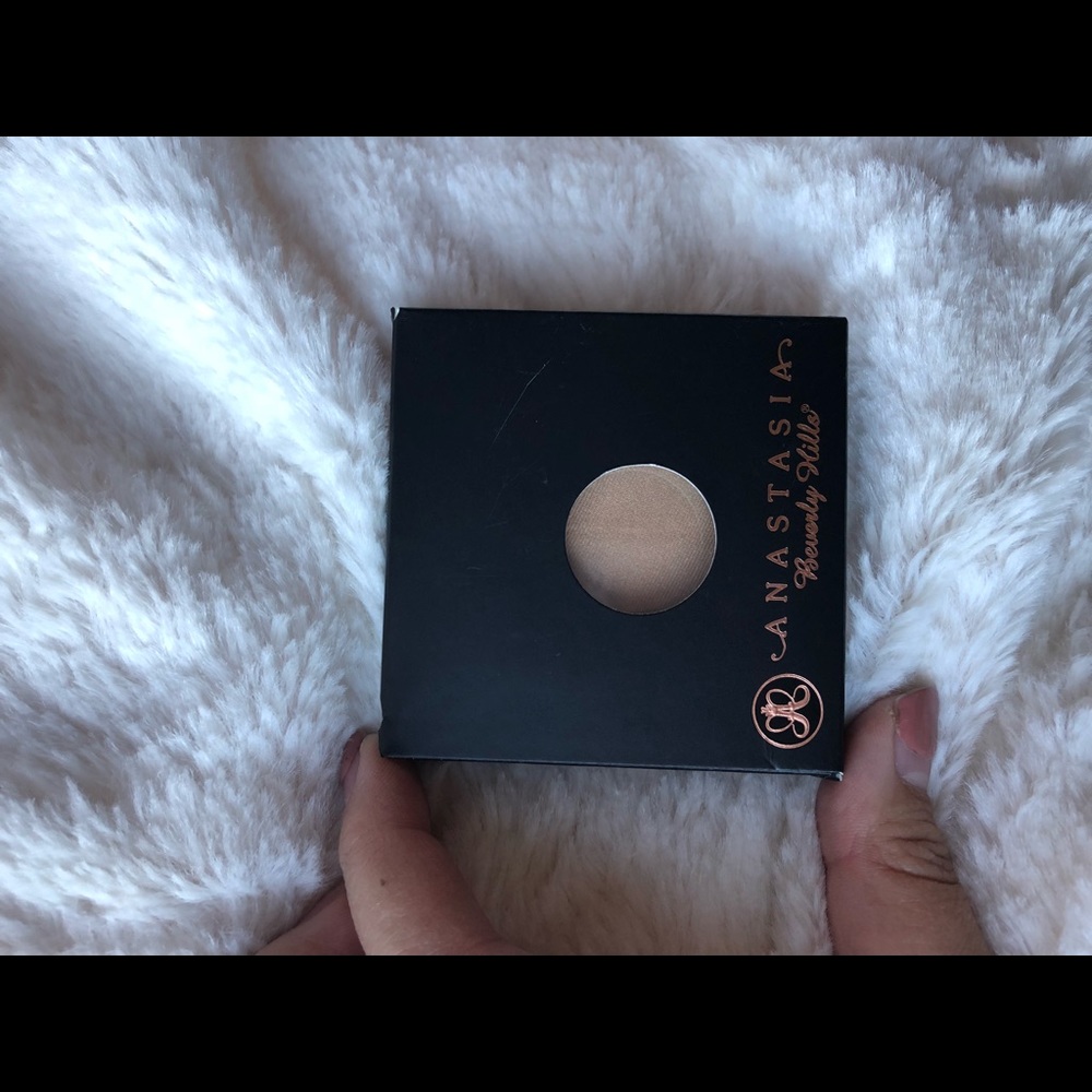 ABH eyeshadow 10k